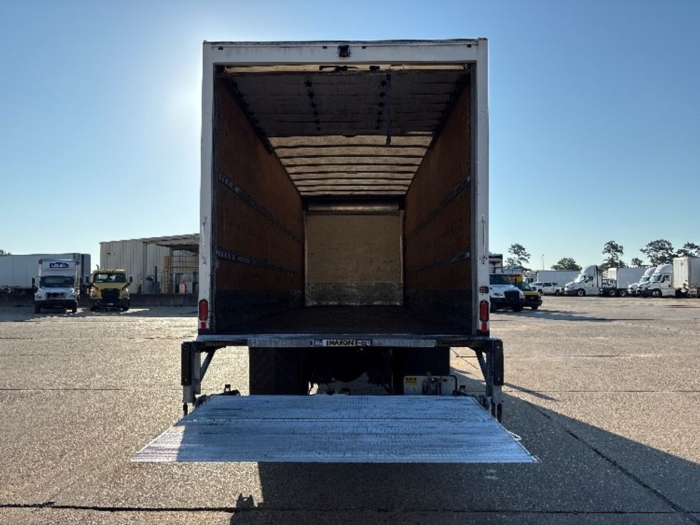 Medium Duty Box Truck-Light and Medium Duty Trucks-International-2022-MV607-Hammond-LA-240,078\n\t\tmiles-$ 49,500 - Image 9