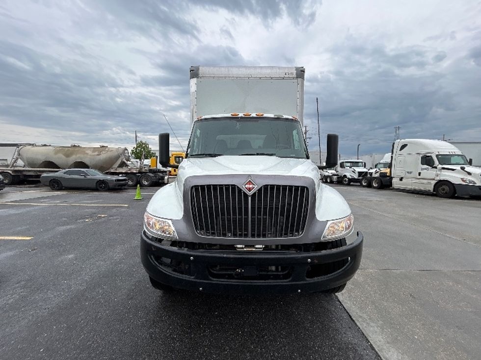 Medium Duty Box Truck-Light and Medium Duty Trucks-International-2022-MV607-Harahan-LA-111,813\n\t\tmiles-$ 72,250 - Image 2