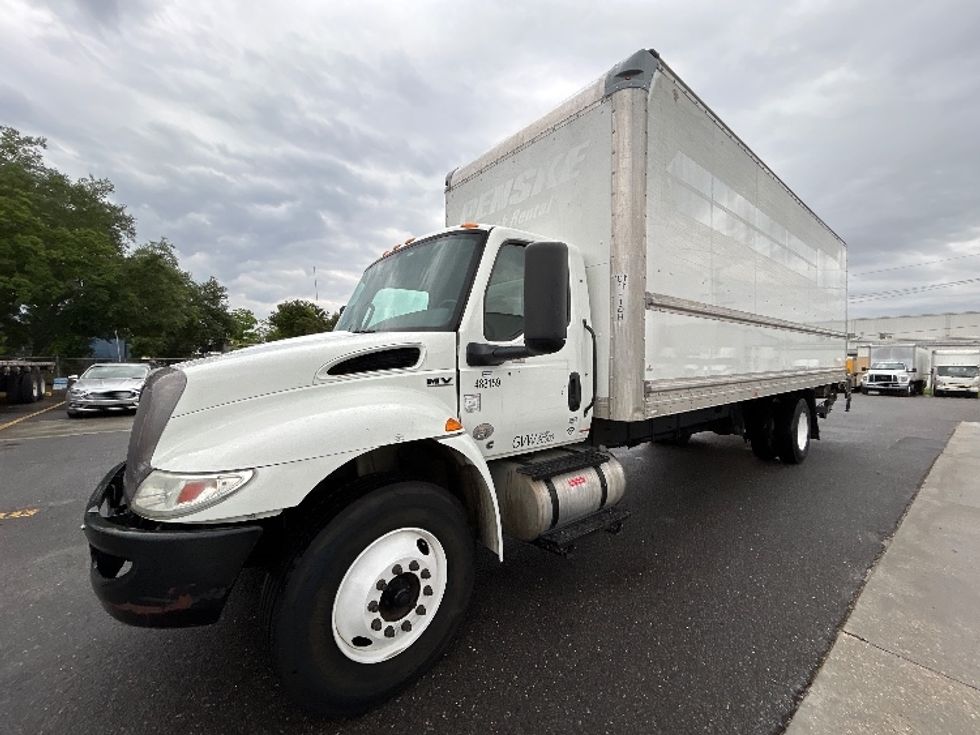 Medium Duty Box Truck-Light and Medium Duty Trucks-International-2022-MV607-Harahan-LA-119,194\n\t\tmiles-$ 70,750 - Image 3