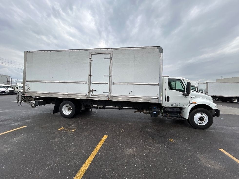 Medium Duty Box Truck-Light and Medium Duty Trucks-International-2022-MV607-Harahan-LA-127,972\n\t\tmiles-$ 68,500 - Image 15