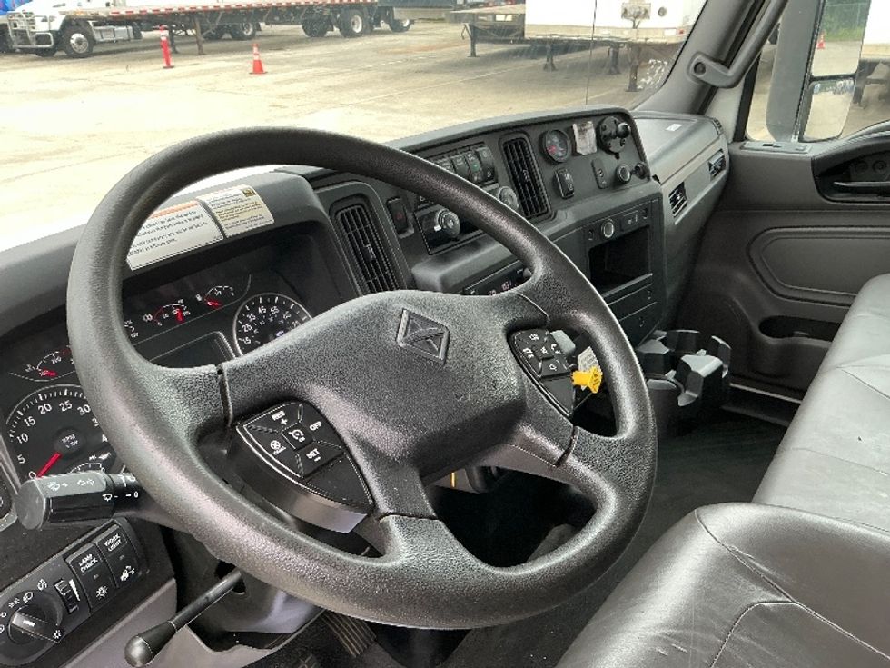 Medium Duty Box Truck-Light and Medium Duty Trucks-International-2022-MV607-Harahan-LA-128,369\n\t\tmiles-$ 62,750 - Image 17