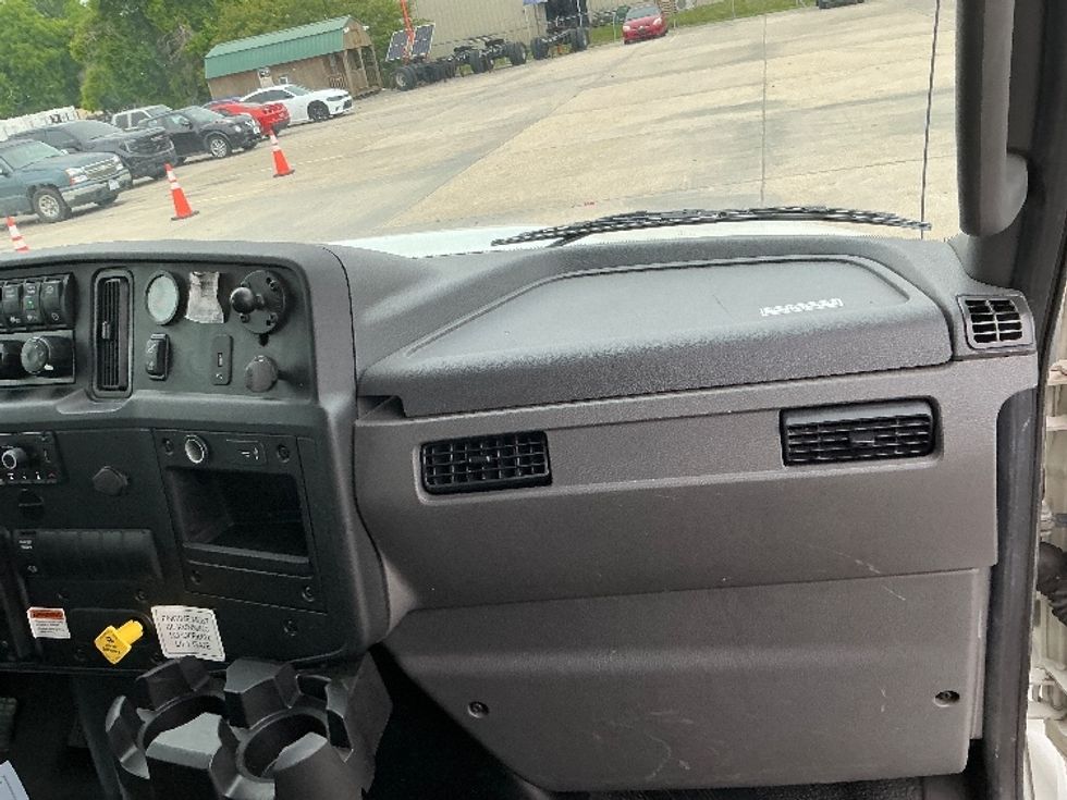 Medium Duty Box Truck-Light and Medium Duty Trucks-International-2022-MV607-Harahan-LA-128,369\n\t\tmiles-$ 62,750 - Image 21