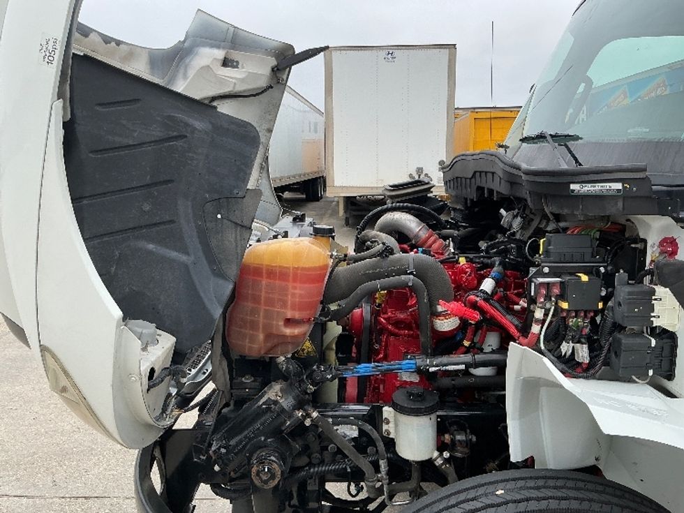 Medium Duty Box Truck-Light and Medium Duty Trucks-International-2022-MV607-Harahan-LA-128,369\n\t\tmiles-$ 62,750 - Image 24
