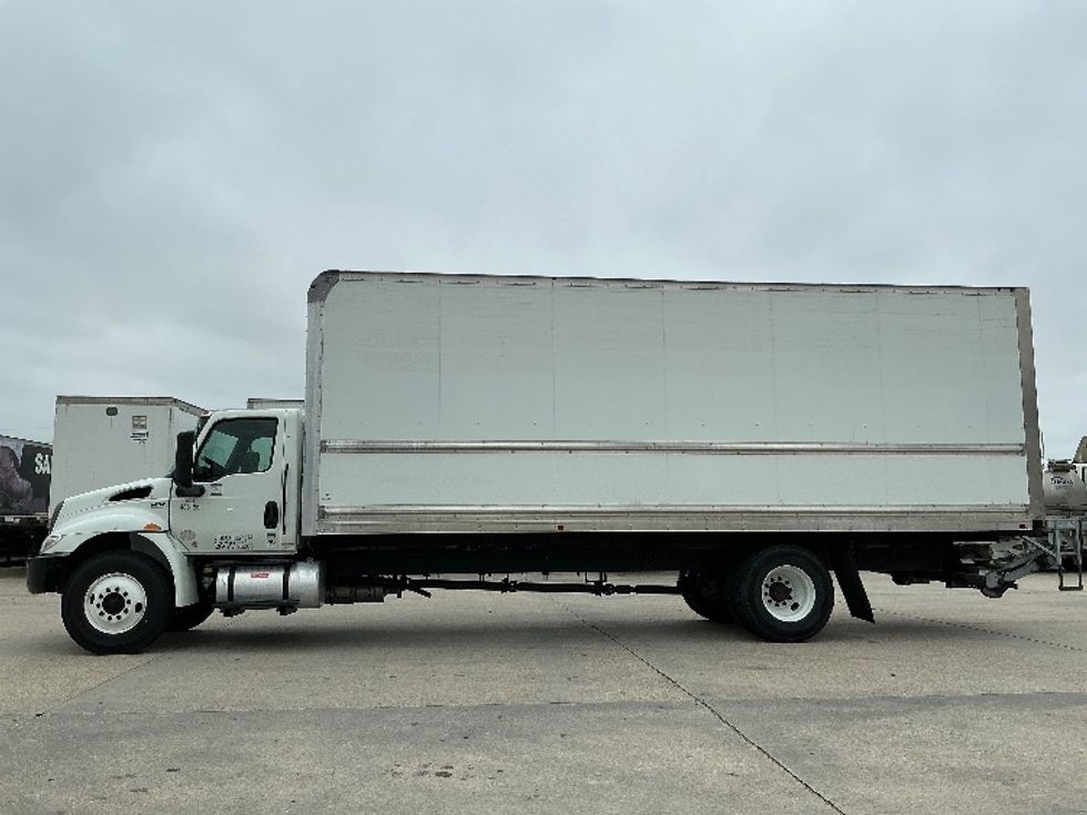Medium Duty Box Truck-Light and Medium Duty Trucks-International-2022-MV607-Harahan-LA-128,369\n\t\tmiles-$ 62,750 - Image 4