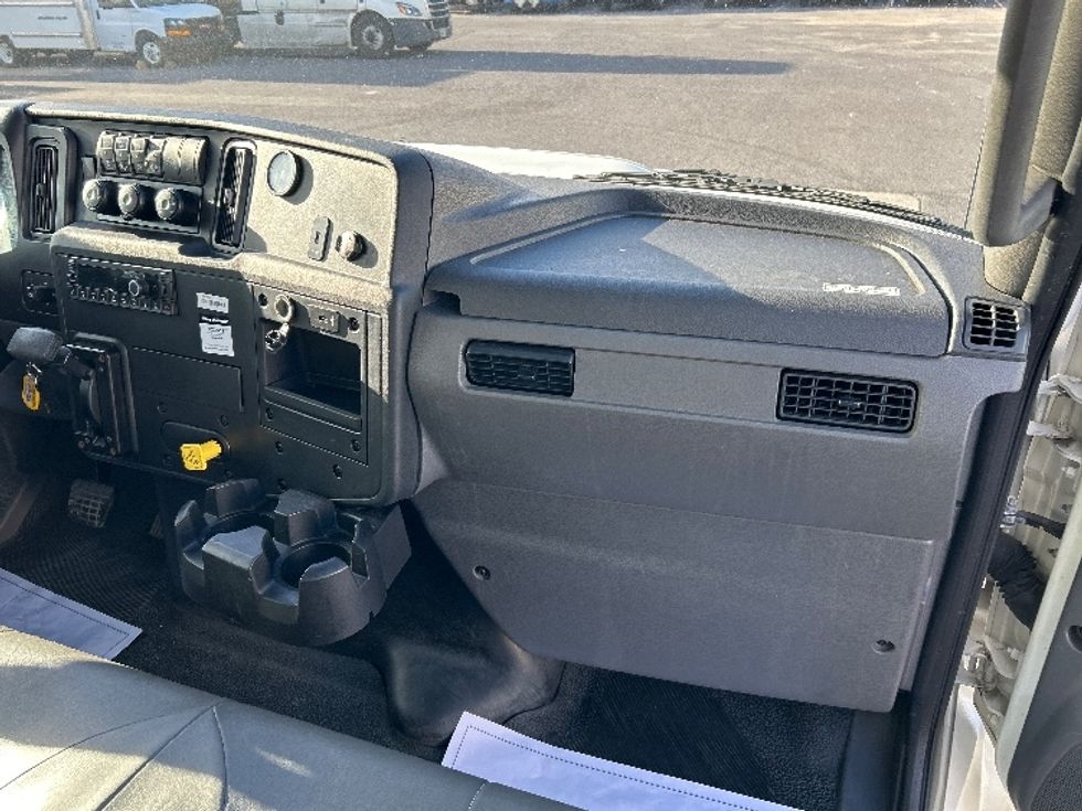 Medium Duty Box Truck-Light and Medium Duty Trucks-International-2022-MV607-Harahan-LA-59,619\n\t\tmiles-$ 71,250 - Image 21