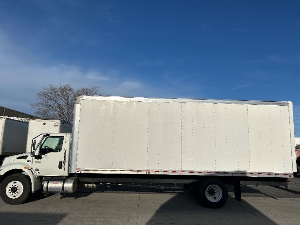Medium Duty Box Truck-Light and Medium Duty Trucks-International-2022-MV607-Harahan-LA-59,619\n\t\tmiles-$ 71,250 - Image 4