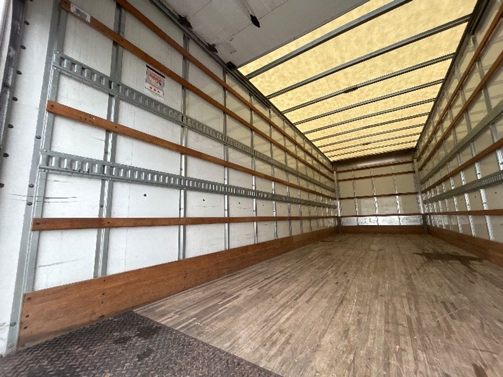 Medium Duty Box Truck-Light and Medium Duty Trucks-International-2022-MV607-Harahan-LA-93,184\n\t\tmiles-$ 76,500 - Image 11