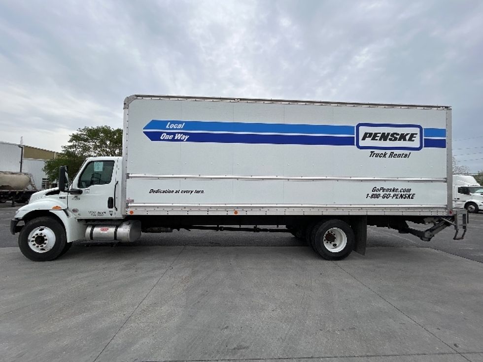 Medium Duty Box Truck-Light and Medium Duty Trucks-International-2022-MV607-Harahan-LA-93,184\n\t\tmiles-$ 76,500 - Image 4