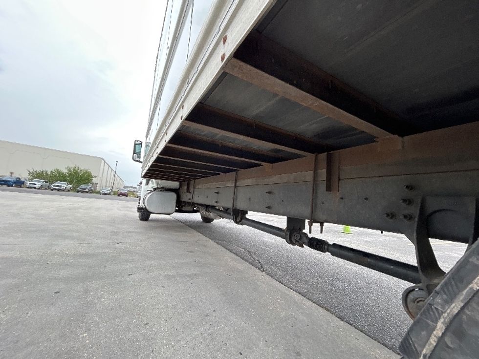 Medium Duty Box Truck-Light and Medium Duty Trucks-International-2022-MV607-Harahan-LA-93,184\n\t\tmiles-$ 76,500 - Image 5