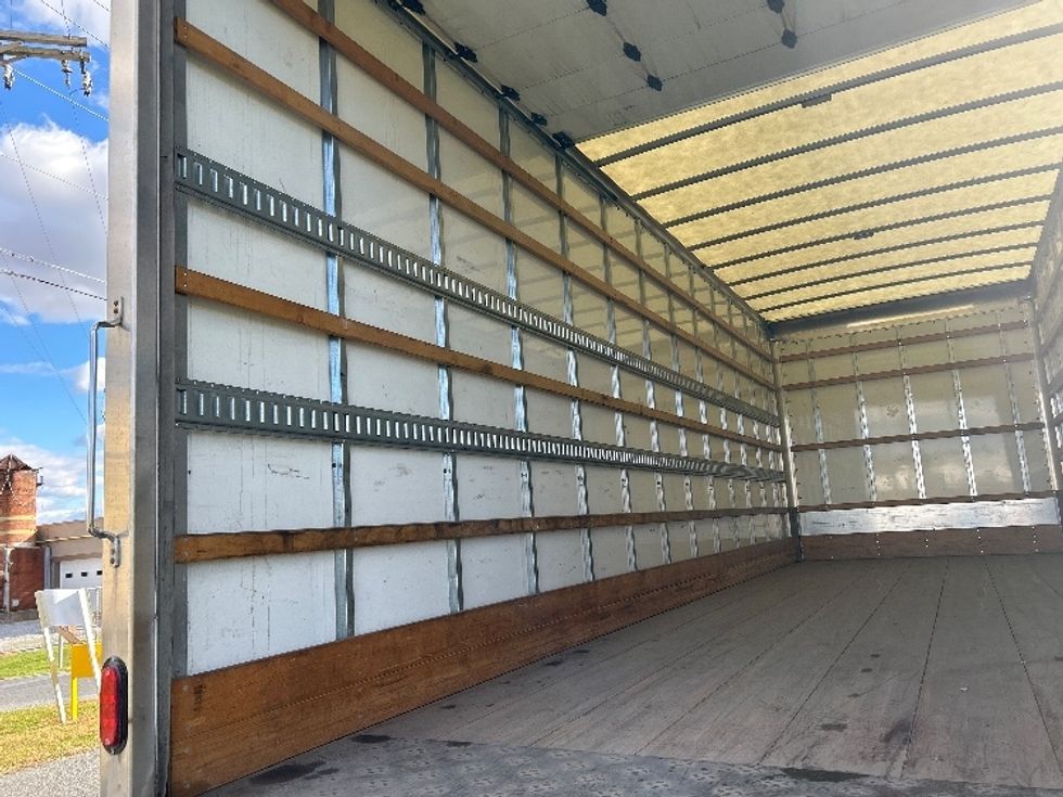Medium Duty Box Truck-Light and Medium Duty Trucks-International-2022-MV607-Harrisburg-PA-111,917\n\t\tmiles-$ 68,250 - Image 10