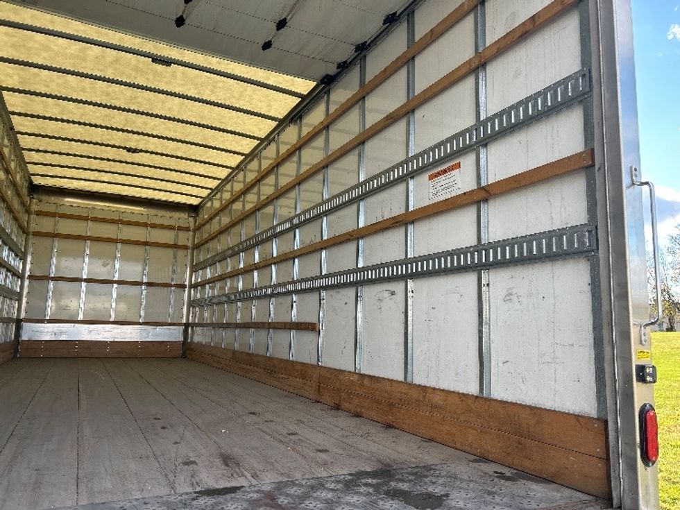 Medium Duty Box Truck-Light and Medium Duty Trucks-International-2022-MV607-Harrisburg-PA-111,917\n\t\tmiles-$ 68,250 - Image 11