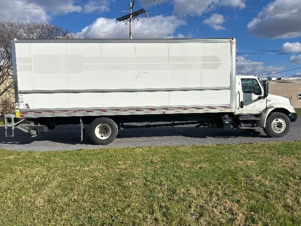 Medium Duty Box Truck-Light and Medium Duty Trucks-International-2022-MV607-Harrisburg-PA-111,917\n\t\tmiles-$ 68,250 - Image 13