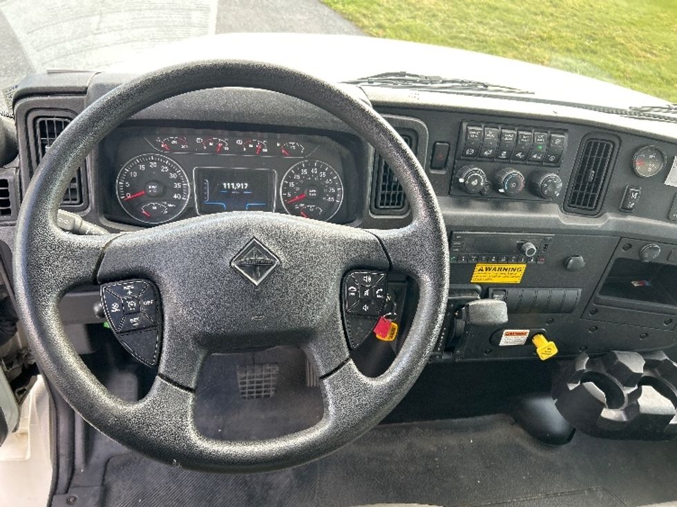 Medium Duty Box Truck-Light and Medium Duty Trucks-International-2022-MV607-Harrisburg-PA-111,917\n\t\tmiles-$ 68,250 - Image 16