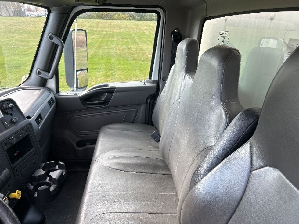 Medium Duty Box Truck-Light and Medium Duty Trucks-International-2022-MV607-Harrisburg-PA-111,917\n\t\tmiles-$ 68,250 - Image 17
