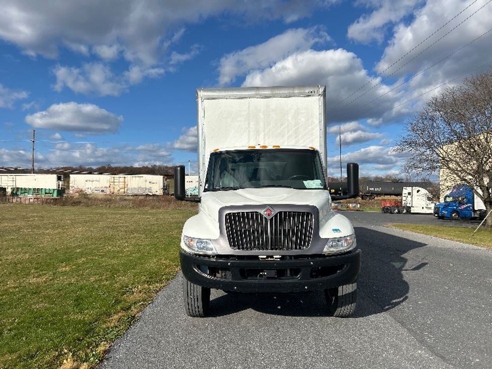 Medium Duty Box Truck-Light and Medium Duty Trucks-International-2022-MV607-Harrisburg-PA-111,917\n\t\tmiles-$ 68,250 - Image 2