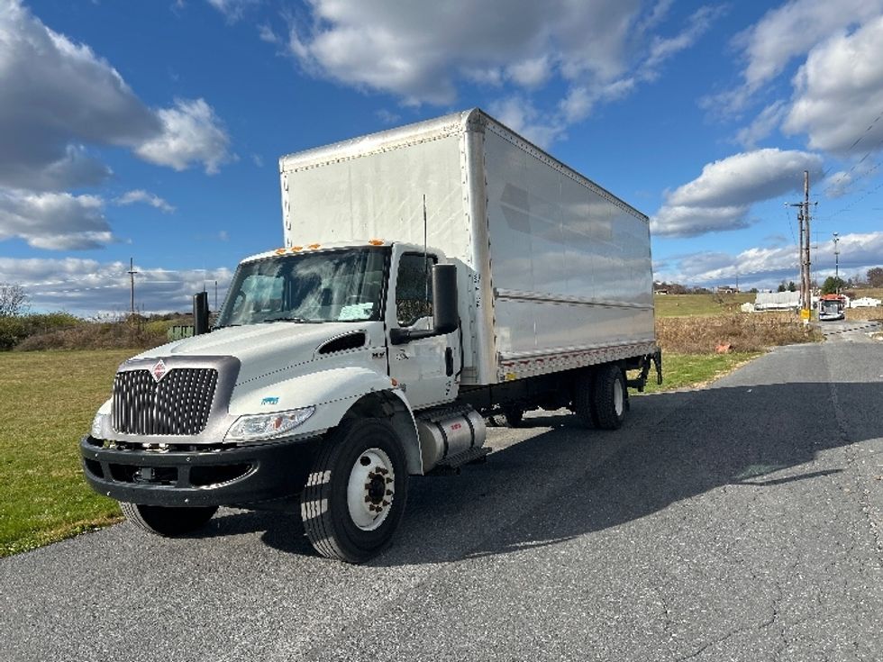 Medium Duty Box Truck-Light and Medium Duty Trucks-International-2022-MV607-Harrisburg-PA-111,917\n\t\tmiles-$ 68,250 - Image 3