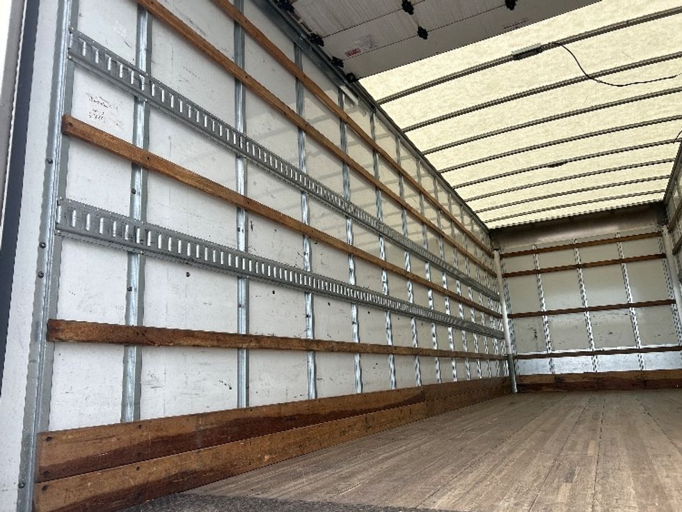 Medium Duty Box Truck-Light and Medium Duty Trucks-International-2022-MV607-Harrisburg-PA-214,588\n\t\tmiles-$ 49,000 - Image 11
