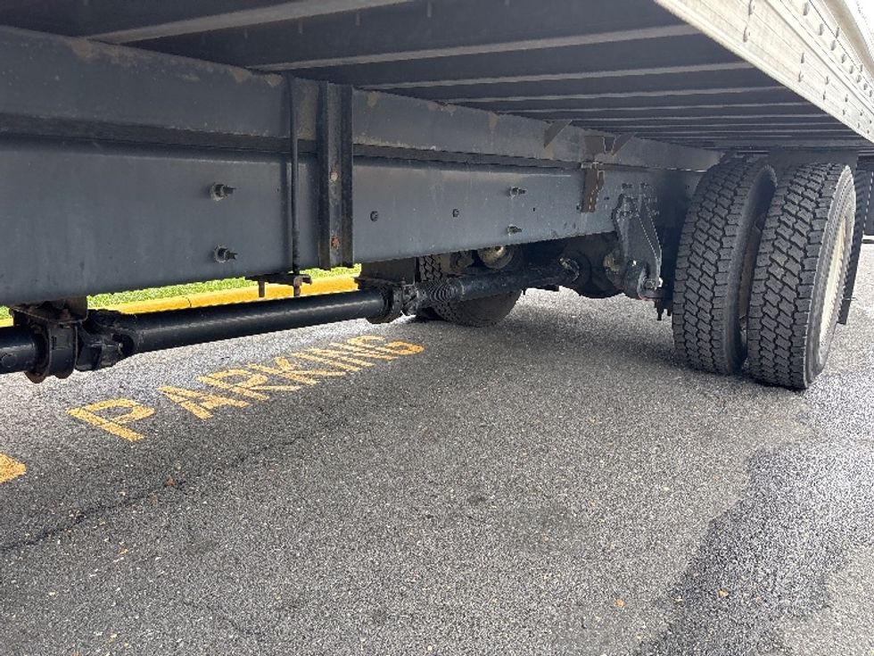 Medium Duty Box Truck-Light and Medium Duty Trucks-International-2022-MV607-Harrisonburg-VA-220,678\n\t\tmiles-$ 45,500 - Image 5