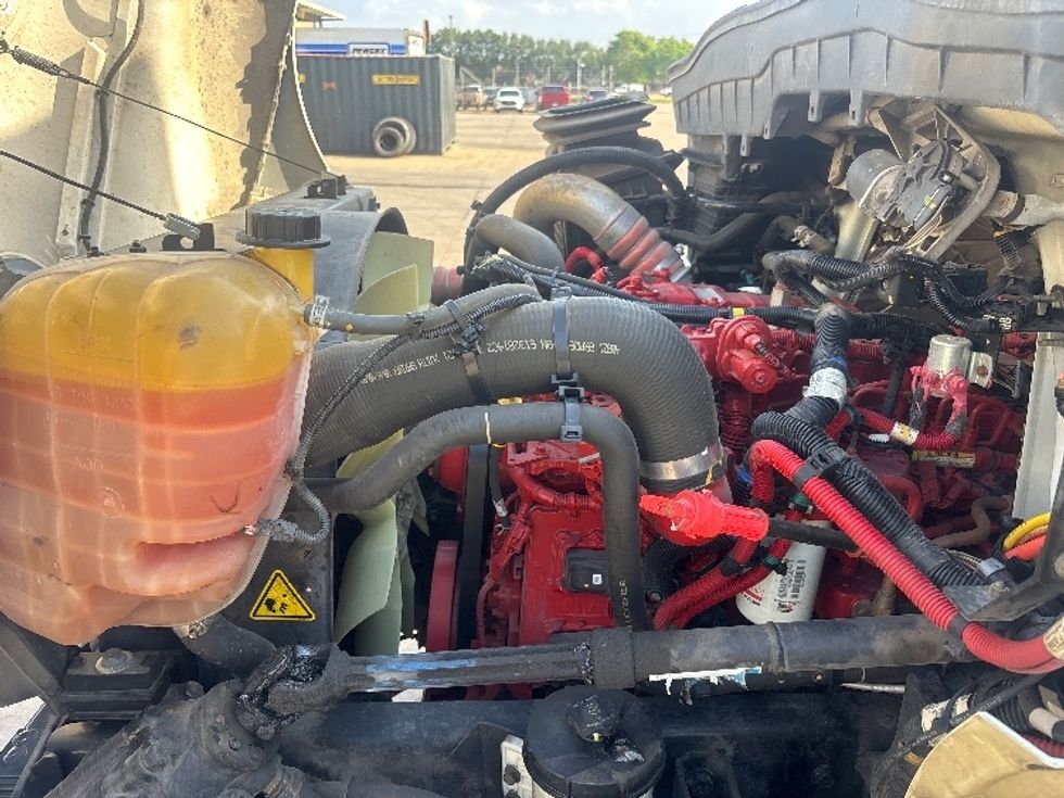 Medium Duty Box Truck-Light and Medium Duty Trucks-International-2022-MV607-Homewood-AL-98,005\n\t\tmiles-$ 79,500 - Image 23