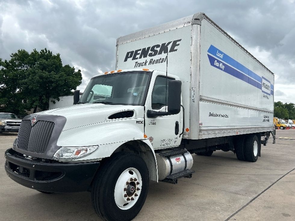 Medium Duty Box Truck-Light and Medium Duty Trucks-International-2022-MV607-Houston-TX-103,711\n\t\tmiles-$ 73,750 - Image 3