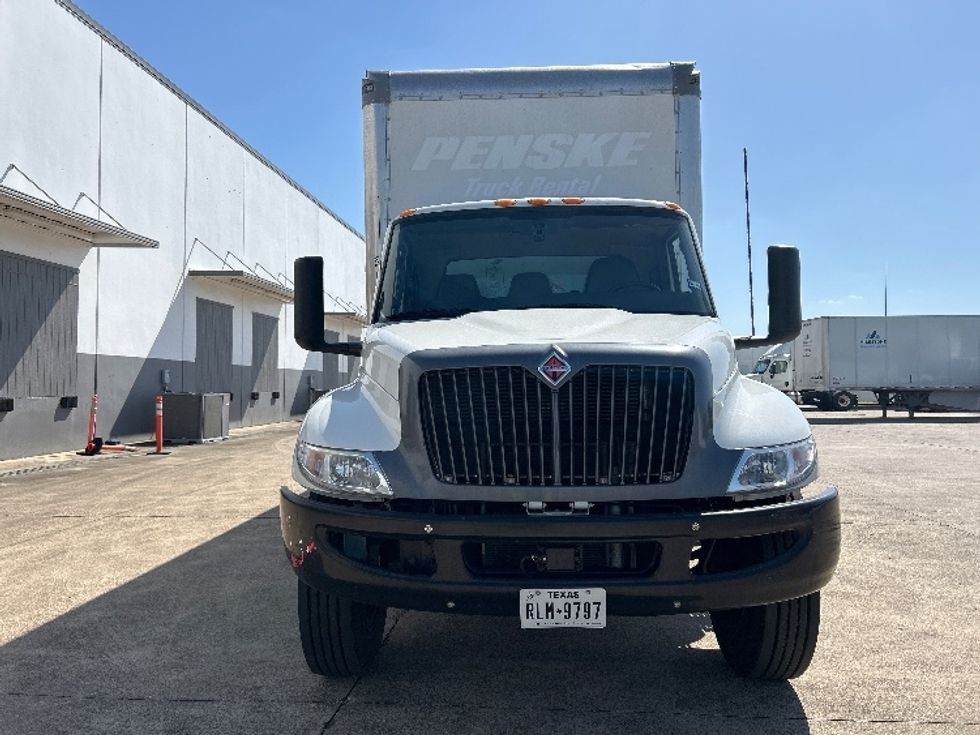Medium Duty Box Truck-Light and Medium Duty Trucks-International-2022-MV607-Houston-TX-114,423\n\t\tmiles-$ 72,750 - Image 2