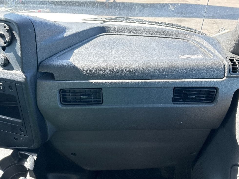 Medium Duty Box Truck-Light and Medium Duty Trucks-International-2022-MV607-Houston-TX-114,423\n\t\tmiles-$ 72,750 - Image 21