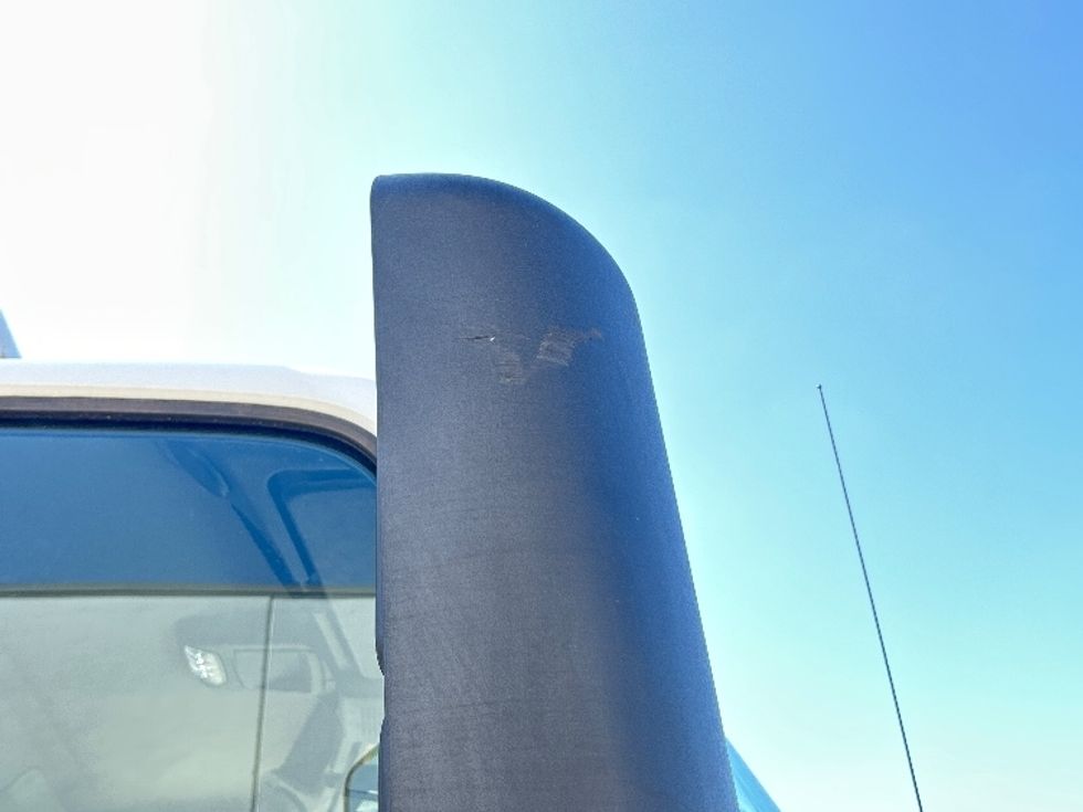 Medium Duty Box Truck-Light and Medium Duty Trucks-International-2022-MV607-Houston-TX-114,423\n\t\tmiles-$ 72,750 - Image 27