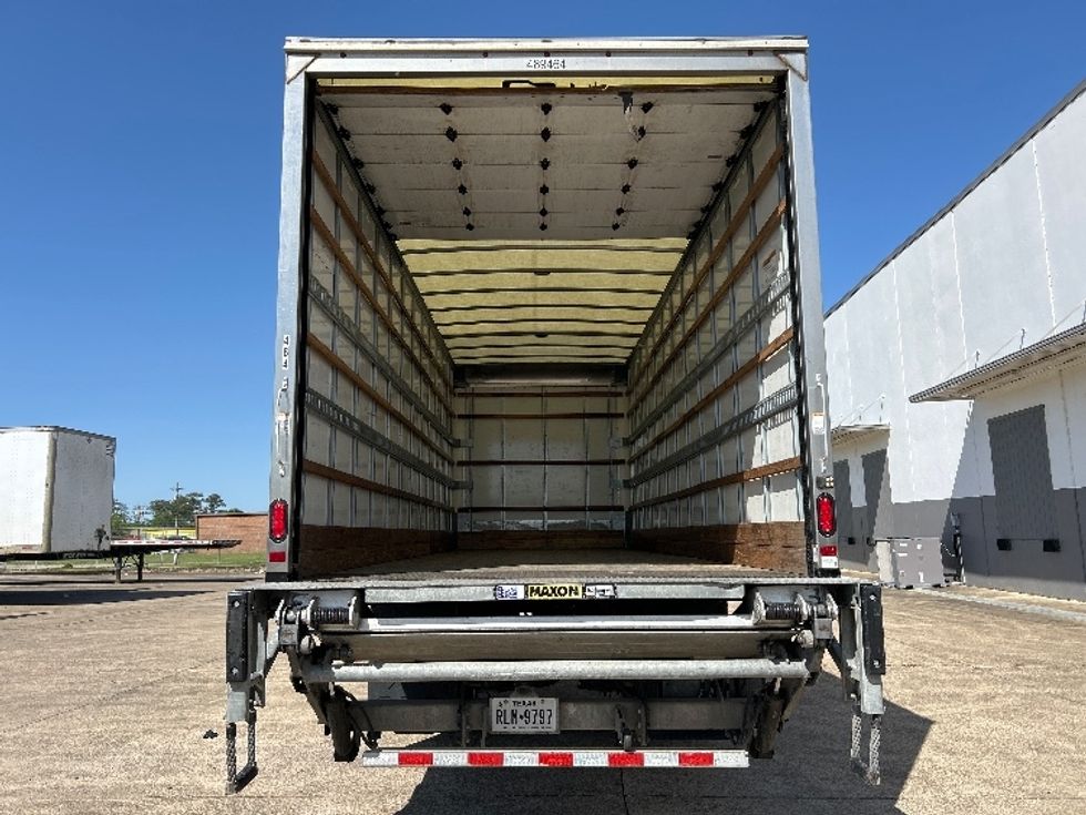 Medium Duty Box Truck-Light and Medium Duty Trucks-International-2022-MV607-Houston-TX-114,423\n\t\tmiles-$ 72,750 - Image 8