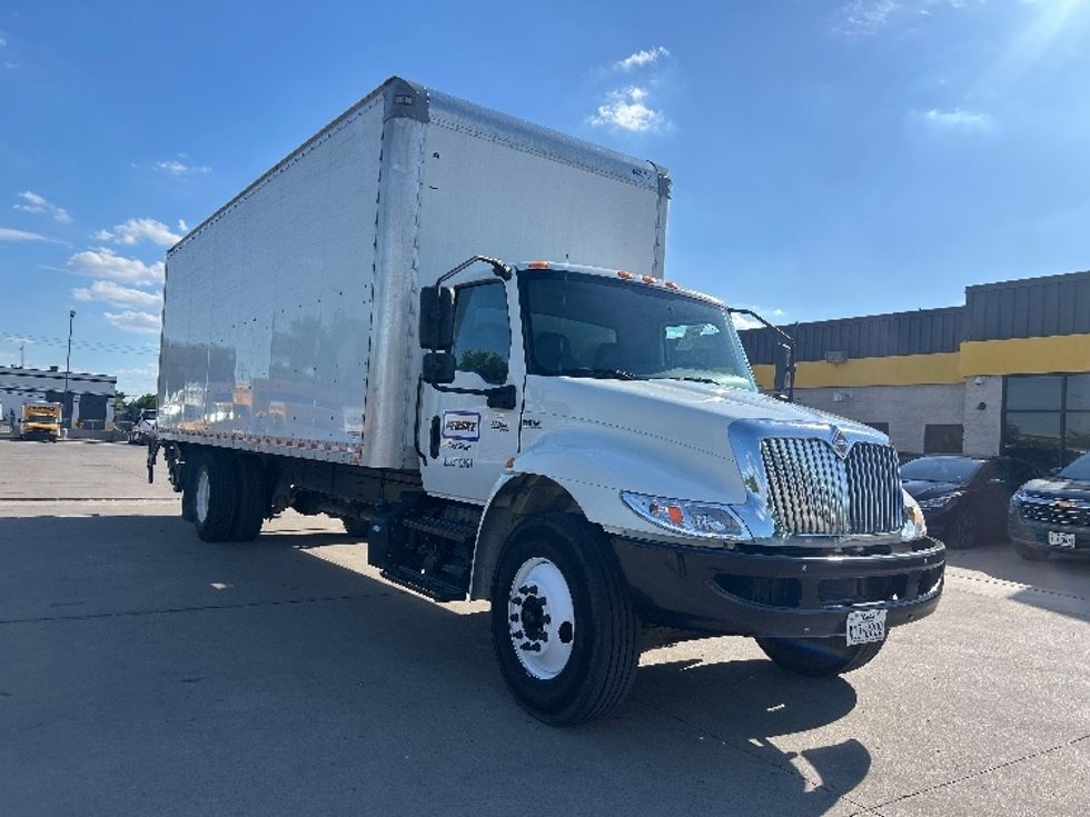 Medium Duty Box Truck-Light and Medium Duty Trucks-International-2022-MV607-Houston-TX-128,809\n\t\tmiles-$ 66,250 - Image 1