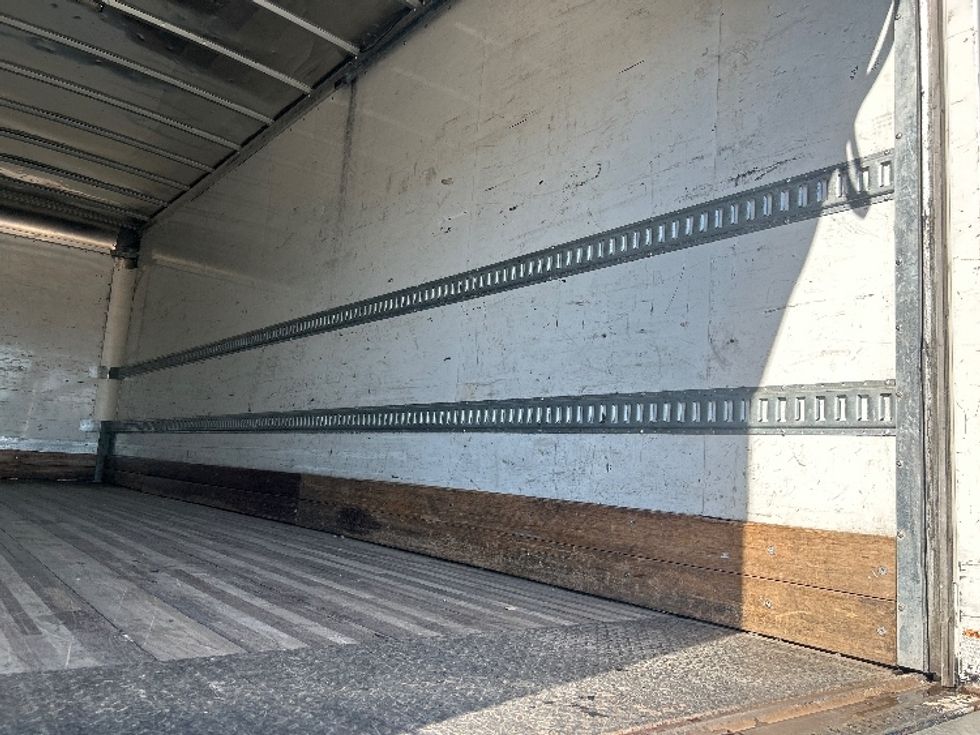 Medium Duty Box Truck-Light and Medium Duty Trucks-International-2022-MV607-Houston-TX-128,809\n\t\tmiles-$ 66,250 - Image 12