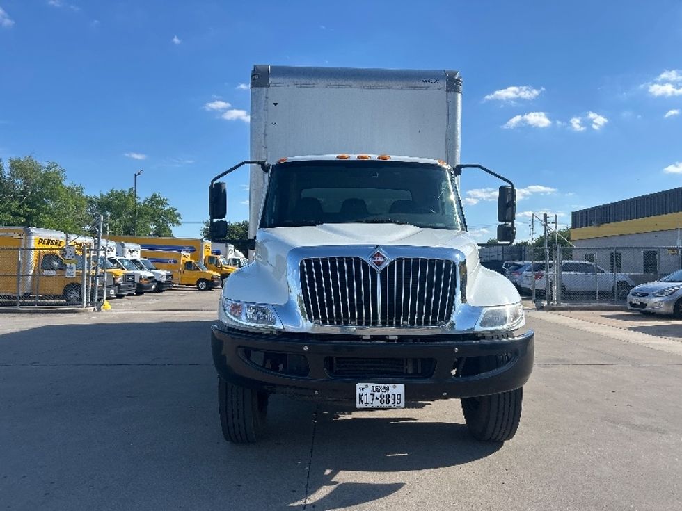 Medium Duty Box Truck-Light and Medium Duty Trucks-International-2022-MV607-Houston-TX-128,809\n\t\tmiles-$ 66,250 - Image 2