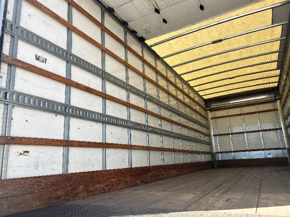 Medium Duty Box Truck-Light and Medium Duty Trucks-International-2022-MV607-Houston-TX-205,212\n\t\tmiles-$ 47,500 - Image 11