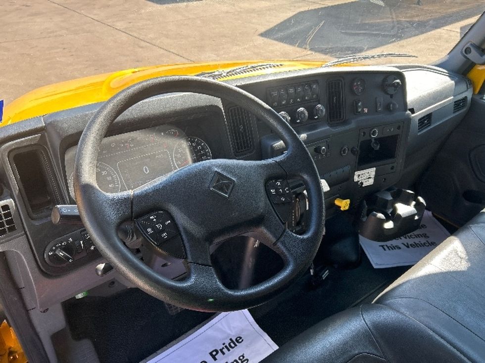 Medium Duty Box Truck-Light and Medium Duty Trucks-International-2022-MV607-Houston-TX-205,212\n\t\tmiles-$ 47,500 - Image 17