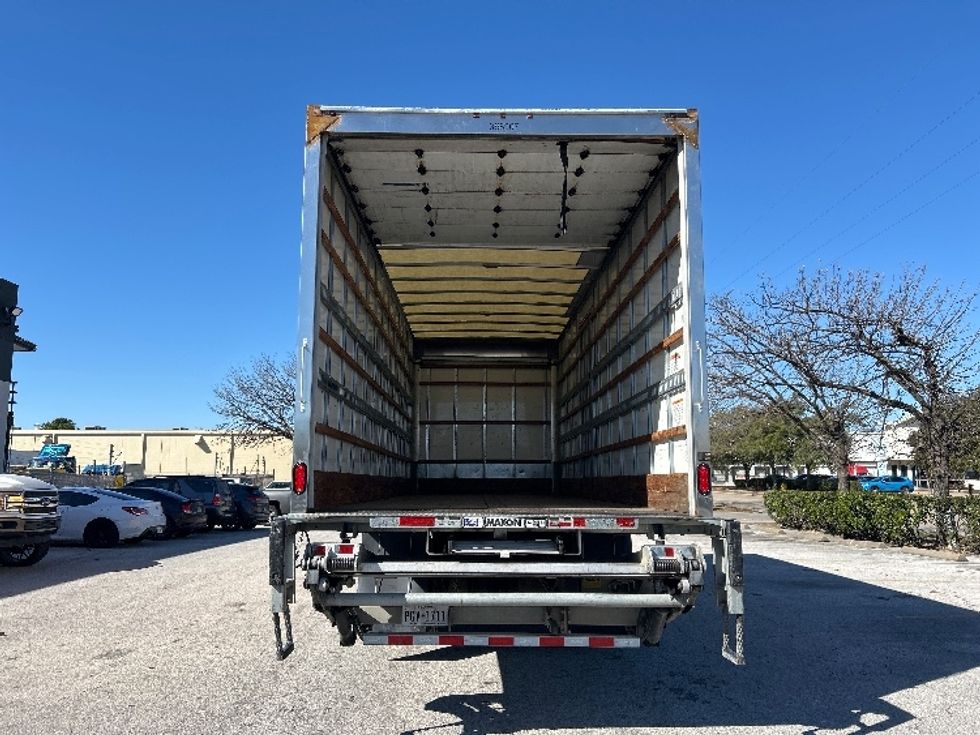 Medium Duty Box Truck-Light and Medium Duty Trucks-International-2022-MV607-Houston-TX-205,212\n\t\tmiles-$ 47,500 - Image 8
