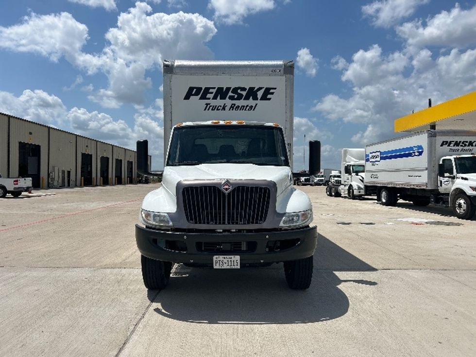 Medium Duty Box Truck-Light and Medium Duty Trucks-International-2022-MV607-Houston-TX-221,535\n\t\tmiles-$ 50,250 - Image 2
