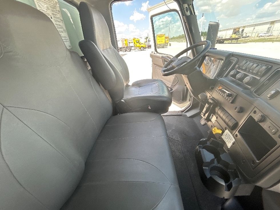 Medium Duty Box Truck-Light and Medium Duty Trucks-International-2022-MV607-Houston-TX-221,535\n\t\tmiles-$ 50,250 - Image 22