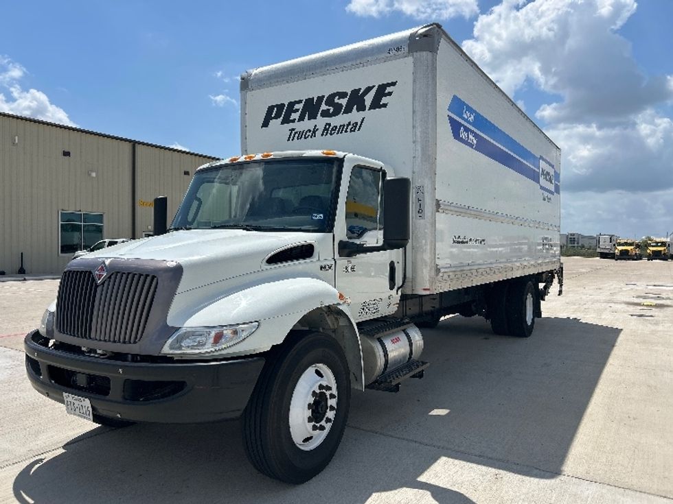 Medium Duty Box Truck-Light and Medium Duty Trucks-International-2022-MV607-Houston-TX-221,535\n\t\tmiles-$ 50,250 - Image 3