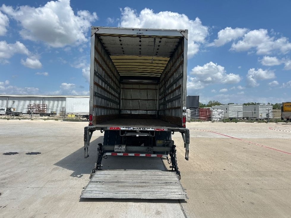 Medium Duty Box Truck-Light and Medium Duty Trucks-International-2022-MV607-Houston-TX-221,535\n\t\tmiles-$ 50,250 - Image 9
