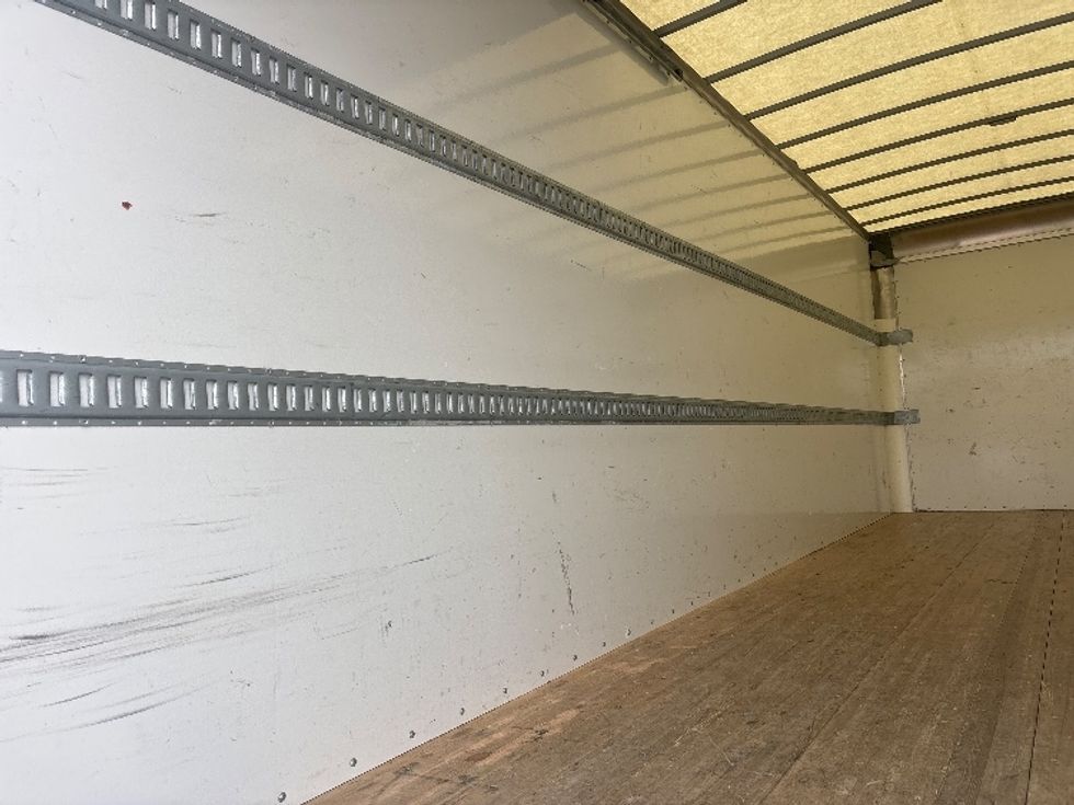 Medium Duty Box Truck-Light and Medium Duty Trucks-International-2022-MV607-Houston-TX-22,691\n\t\tmiles-$ 82,500 - Image 11