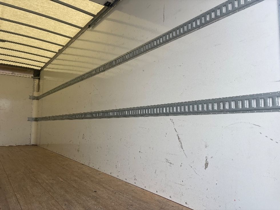 Medium Duty Box Truck-Light and Medium Duty Trucks-International-2022-MV607-Houston-TX-22,691\n\t\tmiles-$ 82,500 - Image 12