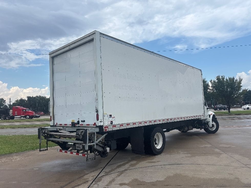 Medium Duty Box Truck-Light and Medium Duty Trucks-International-2022-MV607-Houston-TX-22,691\n\t\tmiles-$ 82,500 - Image 13