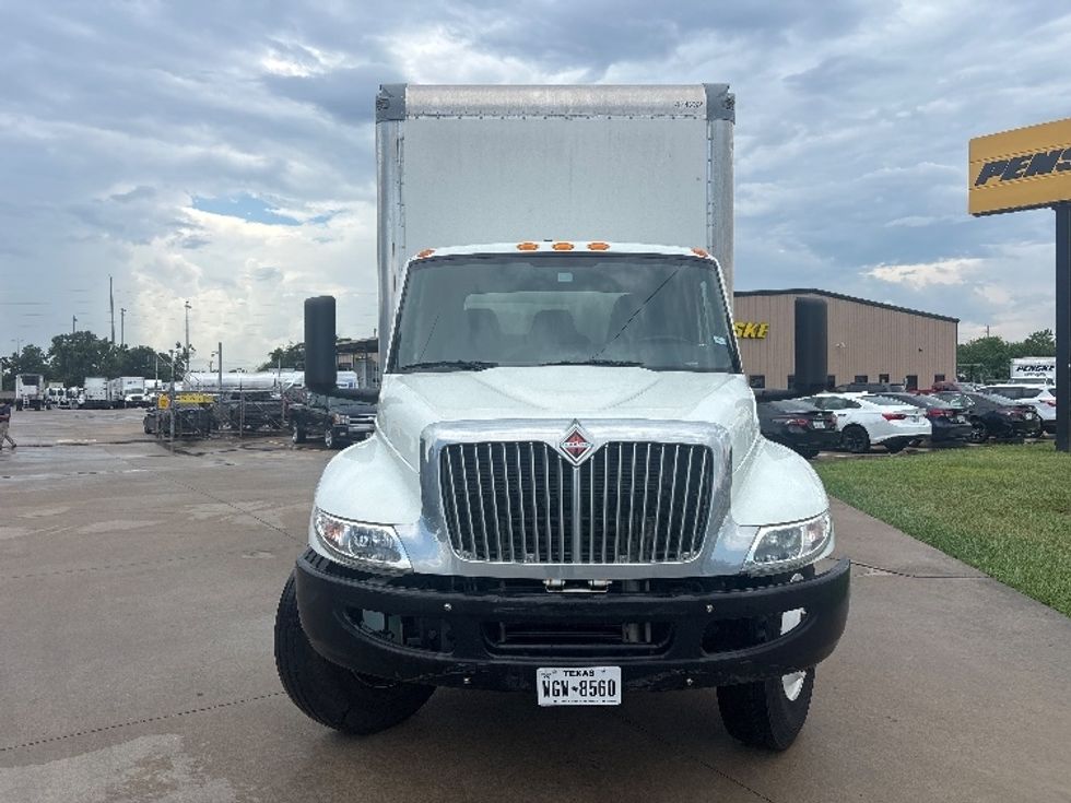 Medium Duty Box Truck-Light and Medium Duty Trucks-International-2022-MV607-Houston-TX-22,691\n\t\tmiles-$ 82,500 - Image 2