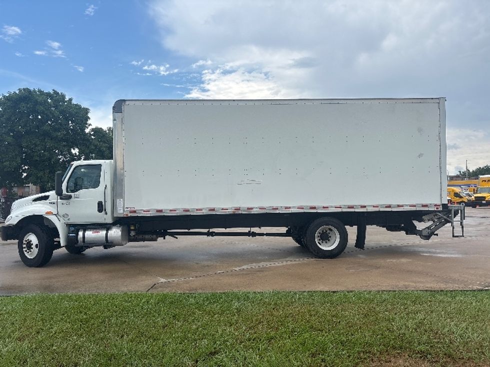 Medium Duty Box Truck-Light and Medium Duty Trucks-International-2022-MV607-Houston-TX-22,691\n\t\tmiles-$ 82,500 - Image 4