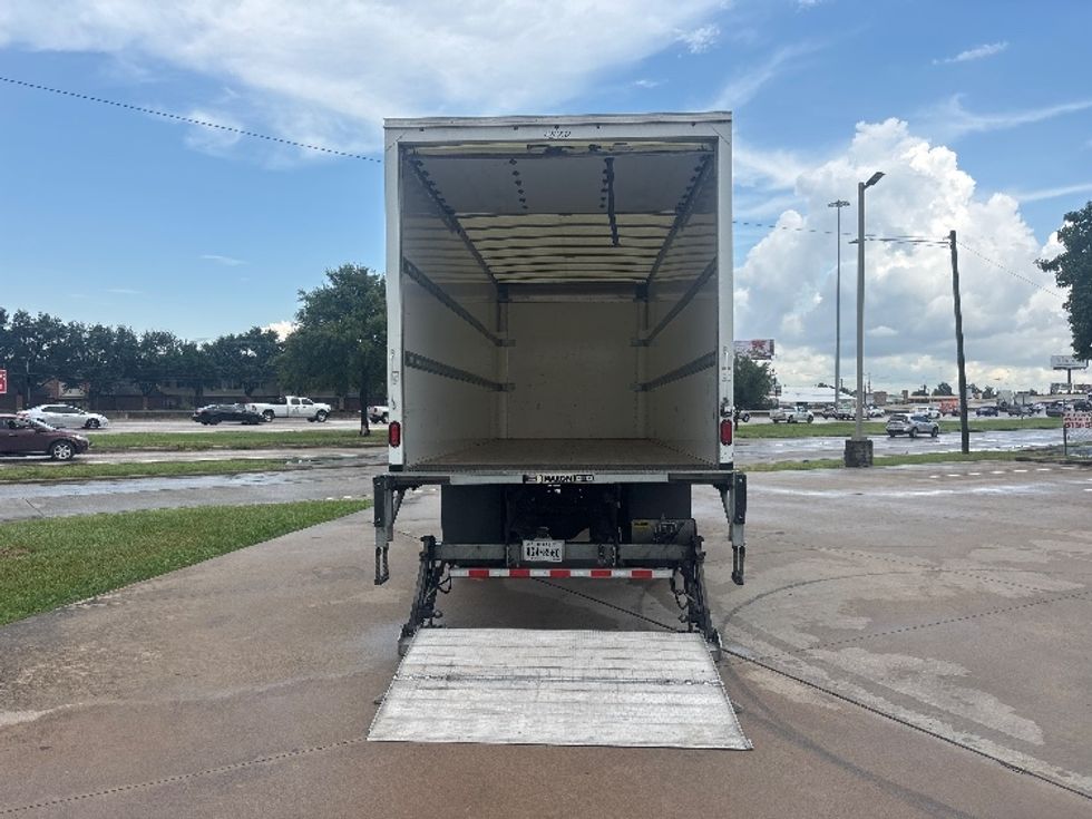 Medium Duty Box Truck-Light and Medium Duty Trucks-International-2022-MV607-Houston-TX-22,691\n\t\tmiles-$ 82,500 - Image 8