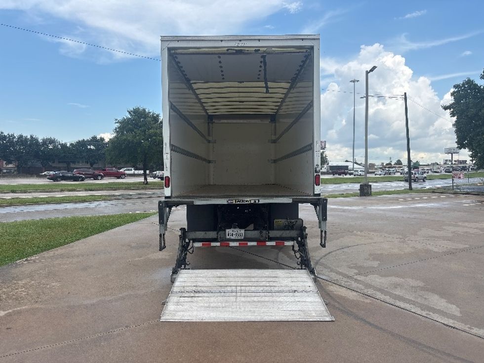 Medium Duty Box Truck-Light and Medium Duty Trucks-International-2022-MV607-Houston-TX-22,691\n\t\tmiles-$ 82,500 - Image 9