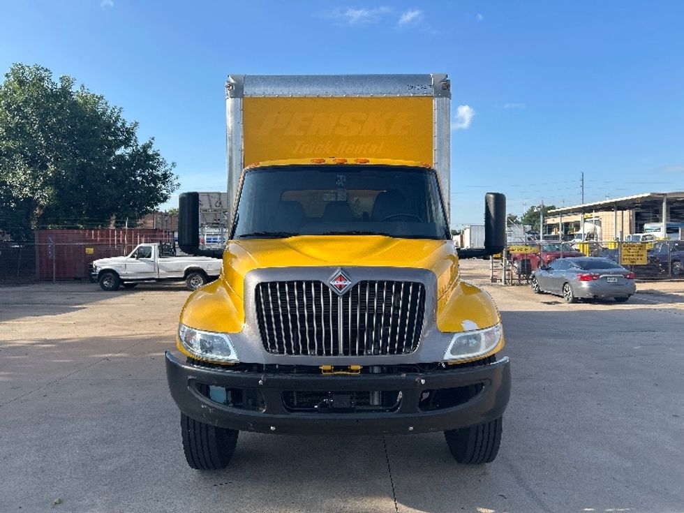 Medium Duty Box Truck-Light and Medium Duty Trucks-International-2022-MV607-Houston-TX-237,454\n\t\tmiles-$ 38,000 - Image 2