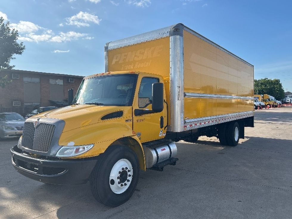 Medium Duty Box Truck-Light and Medium Duty Trucks-International-2022-MV607-Houston-TX-237,454\n\t\tmiles-$ 38,000 - Image 3
