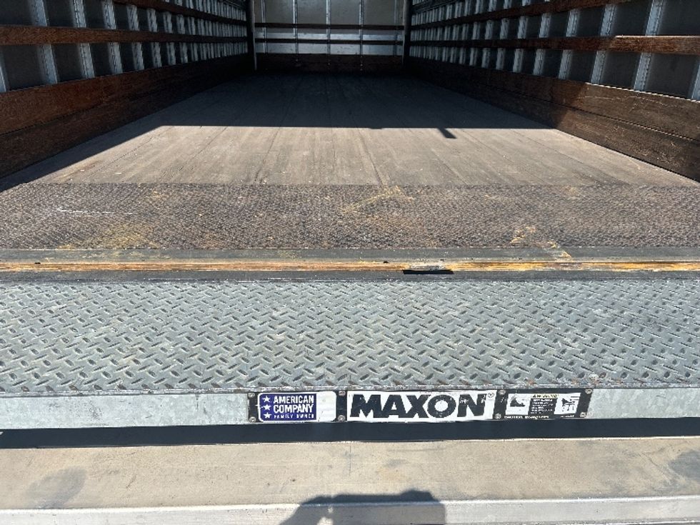 Medium Duty Box Truck-Light and Medium Duty Trucks-International-2022-MV607-Houston-TX-255,003\n\t\tmiles-$ 44,000 - Image 10