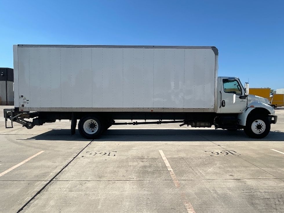 Medium Duty Box Truck-Light and Medium Duty Trucks-International-2022-MV607-Houston-TX-255,003\n\t\tmiles-$ 44,000 - Image 15