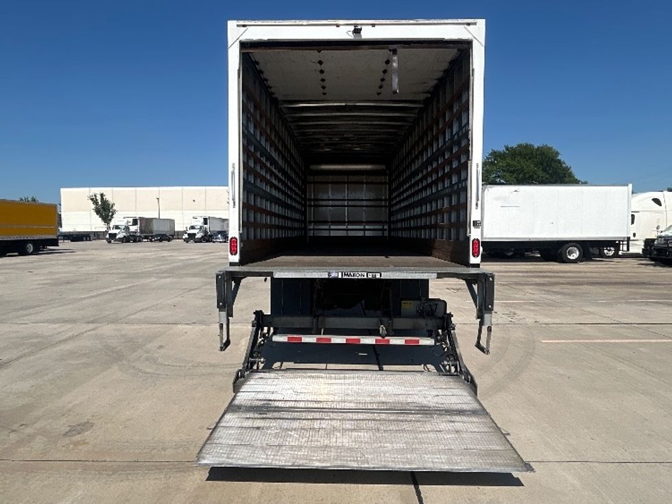 Medium Duty Box Truck-Light and Medium Duty Trucks-International-2022-MV607-Houston-TX-255,003\n\t\tmiles-$ 44,000 - Image 9